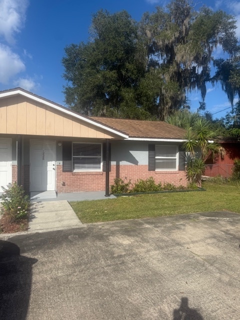 property at 228 N Julia Ave