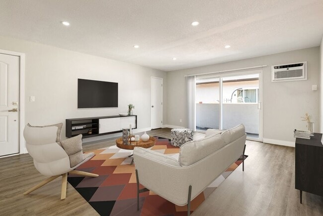 Kling Trio Apartments in Valley Village, CA - Building Photo - Building Photo