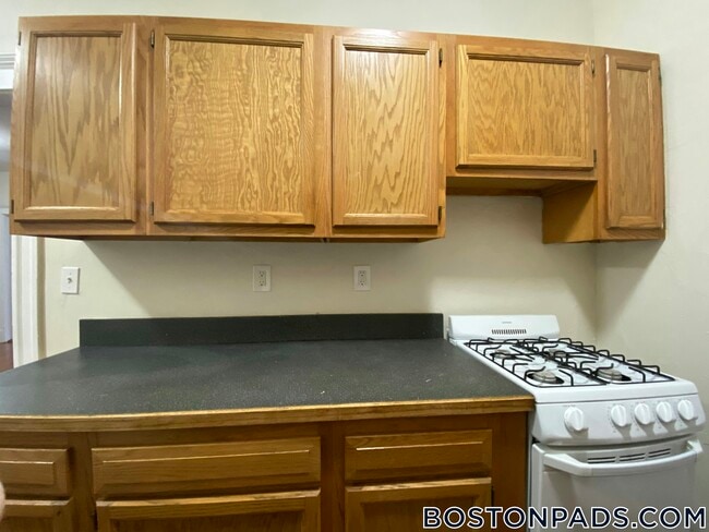 1167 Boylston St in Boston, MA - Building Photo - Building Photo