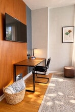 906 N Damen Ave in Chicago, IL - Building Photo - Building Photo