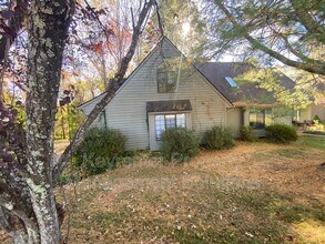 1029 Amber Ridge Rd in Charlottesville, VA - Building Photo - Building Photo