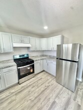 4325 Lashelle Ave in Colorado Springs, CO - Building Photo - Building Photo