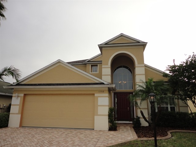 11510 Pimpernel Dr in Lakewood Ranch, FL - Building Photo