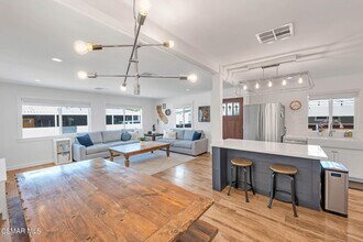 30473 Mulholland Hwy in Agoura Hills, CA - Building Photo - Building Photo