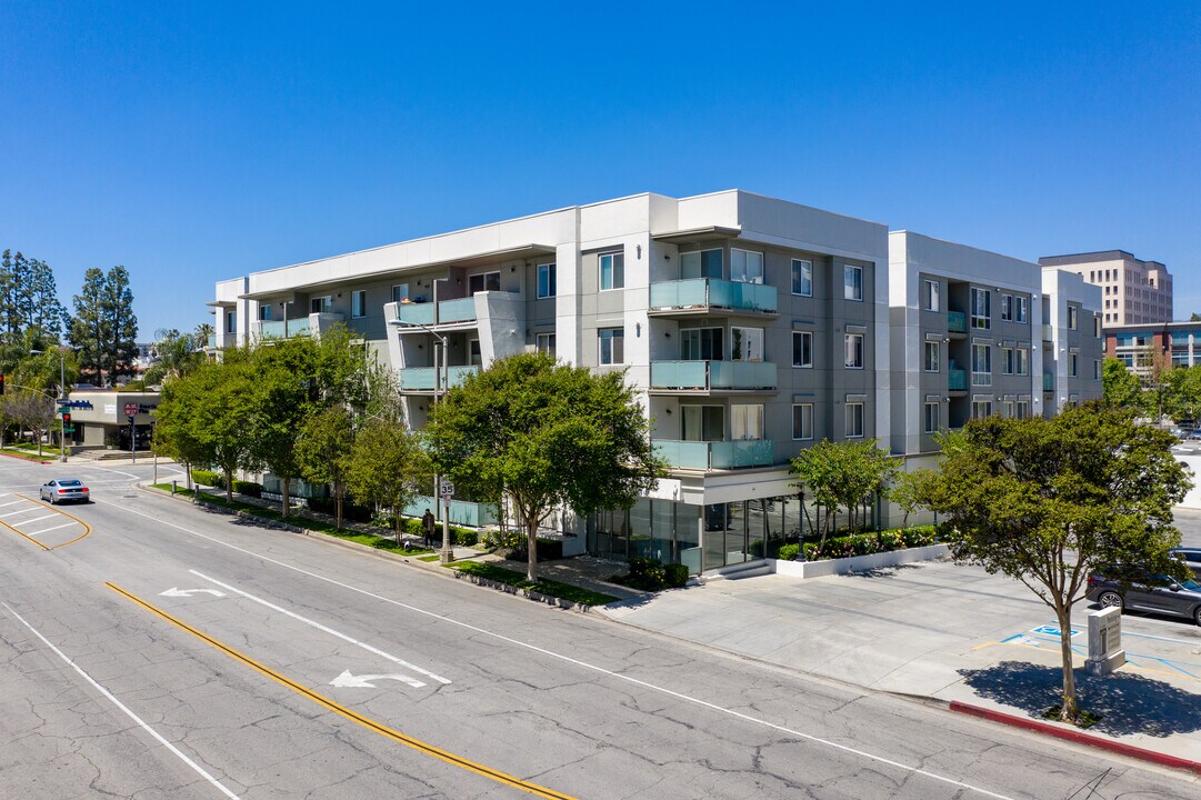 825 Cordova St in Pasadena, CA - Foto de edificio