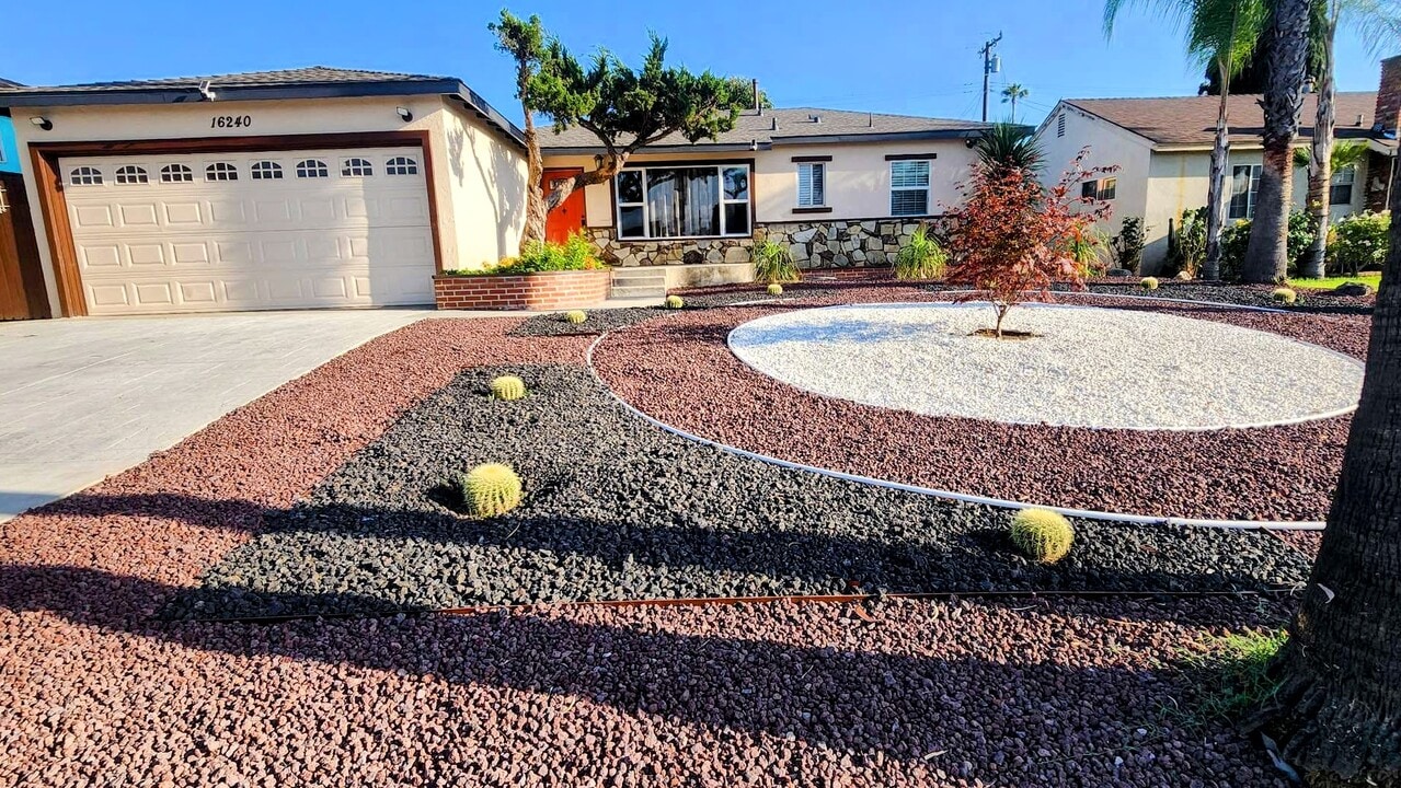 16240 Doublegrove St in La Puente, CA - Building Photo