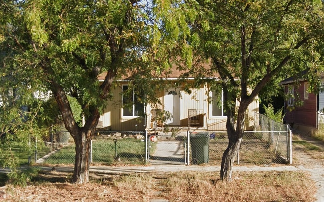 property at 147 E 200 N