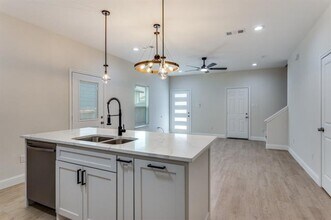 8004 Julie Ave in Fort Worth, TX - Building Photo - Building Photo