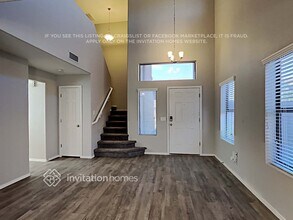 2433 N 114th Ave in Avondale, AZ - Foto de edificio - Building Photo