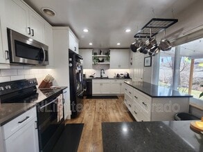 8206 Lehigh Ave in Denver, CO - Foto de edificio - Building Photo