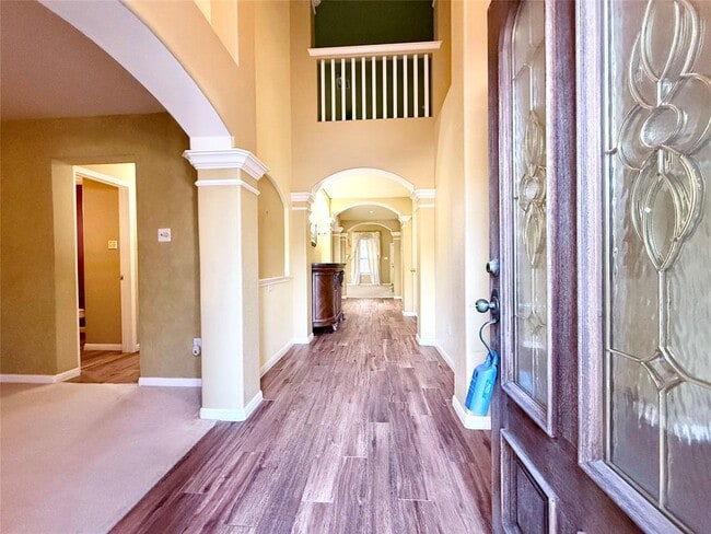 property at 3916 Bonnie Ln