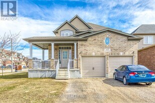 45 Deshane St in Guelph, ON - Building Photo
