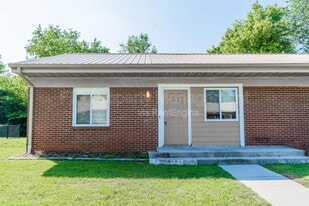 112 Louella Dr in Maryville, TN - Building Photo