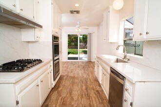 17559 Blackhawk St in Los Angeles, CA - Building Photo - Building Photo