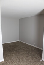 1085 Murrieta Boulevard, Unit 224 in Livermore, CA - Foto de edificio - Building Photo