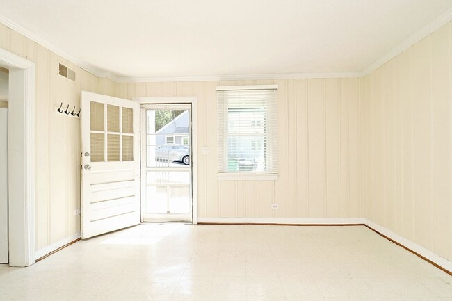 219 Shamrock Rd in Charlottesville, VA - Building Photo - Building Photo
