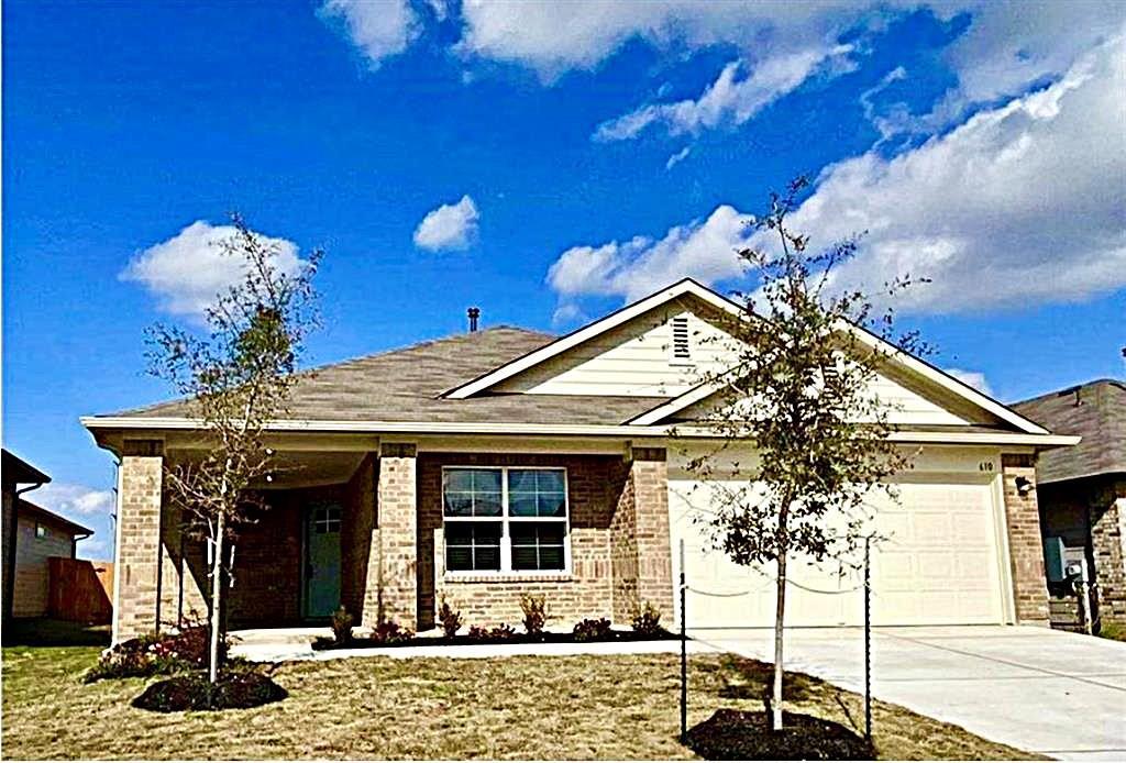 610 Quarton Dr in Hutto, TX - Building Photo