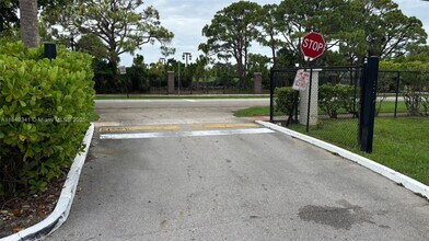 430 SE 2nd Ave in Deerfield Beach, FL - Building Photo - Building Photo