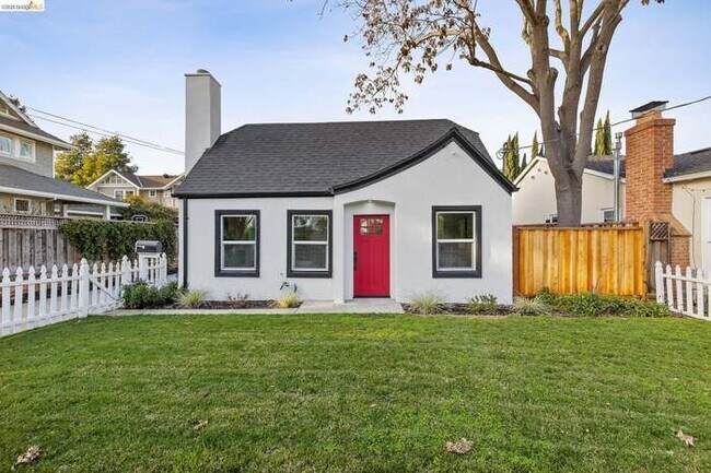 property at 1109 Lincoln Ct