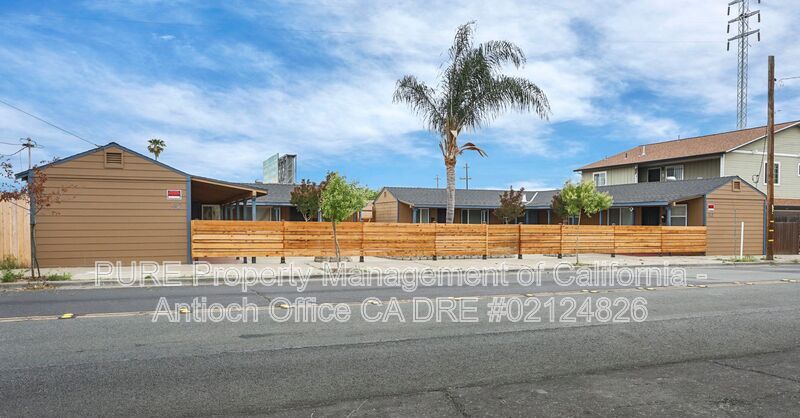 312 W Tregallas Rd in Antioch, CA - Building Photo