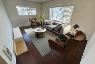 2614 S Garth Ave, Unit 8 in Los Angeles, CA - Building Photo