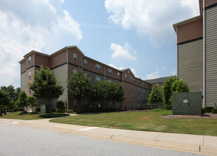 The Retreat at Madison Place in Decatur, GA - Building Photo - Building Photo