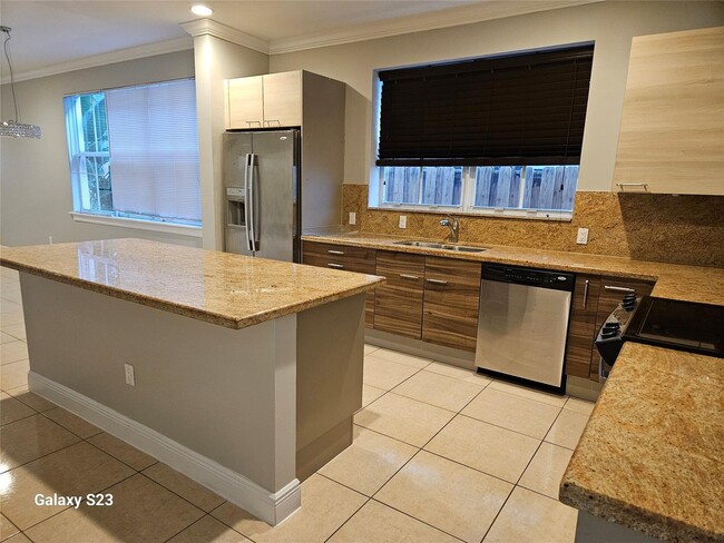 1643 SW 4th Ave, Unit #1624 in Fort Lauderdale, FL - Foto de edificio - Building Photo