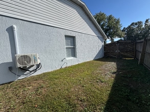 1113 Gardanne Ct in Kissimmee, FL - Foto de edificio - Building Photo