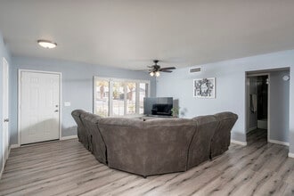 951 W La Jolla Dr in Tempe, AZ - Building Photo - Building Photo