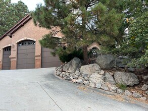 6020 Buttermere Dr in Colorado Springs, CO - Foto de edificio - Building Photo