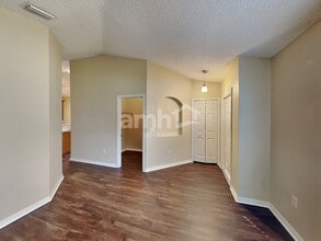 635 Sedgewood Cir in West Melbourne, FL - Building Photo - Building Photo