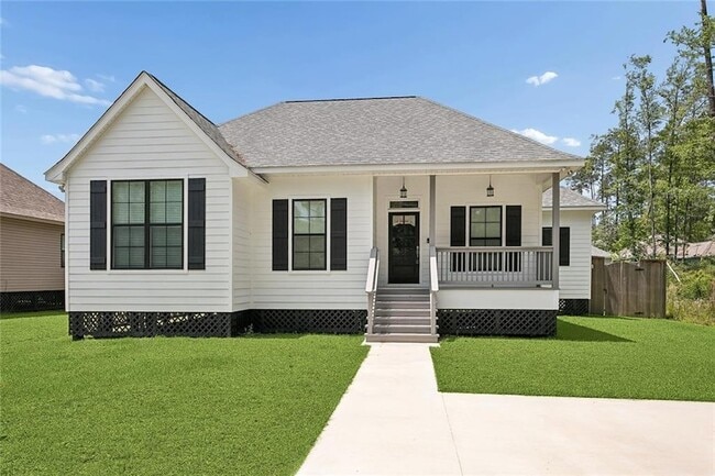 property at 60407 Vermillion Dr