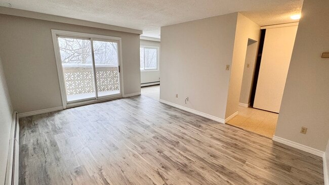 8 Birkshire Ct in Kitchener, ON - Building Photo - Building Photo