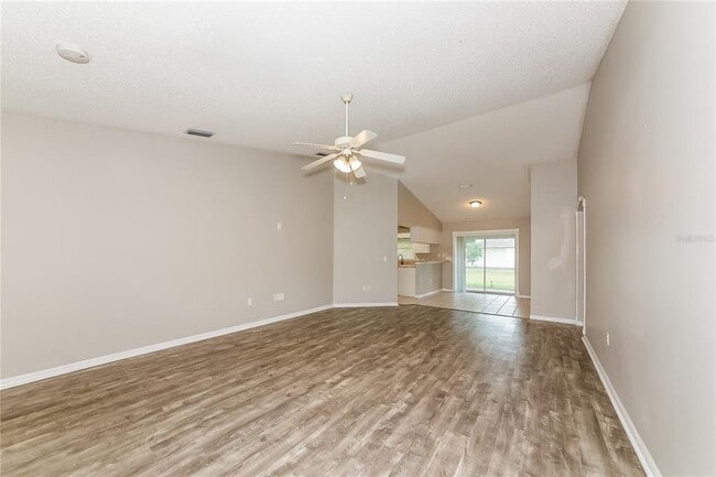 7527 42nd Ct E in Sarasota, FL - Building Photo - Building Photo