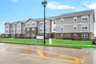 Parker Glen in Champaign, IL - Foto de edificio - Building Photo