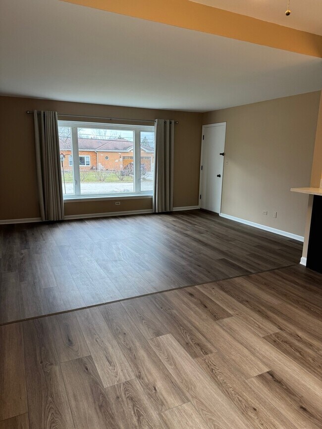 9731 S 90th Ave in Palos Hills, IL - Building Photo - Building Photo