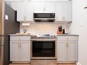 500 Bucksley Ln, Unit 107 in Daniel Island, SC - Building Photo - Building Photo