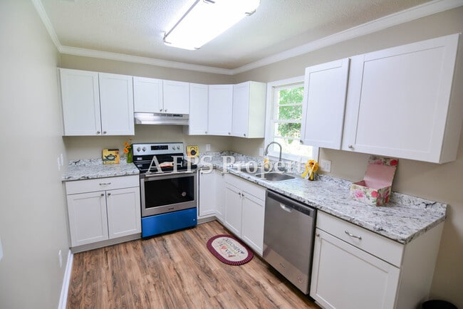 property at 226 Cantrell Dr SW