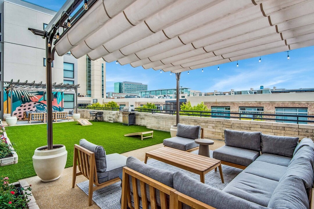 The Lofts at City Centre in Houston, TX - Foto de edificio