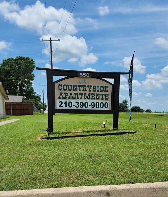 Countryside Apartments Photo