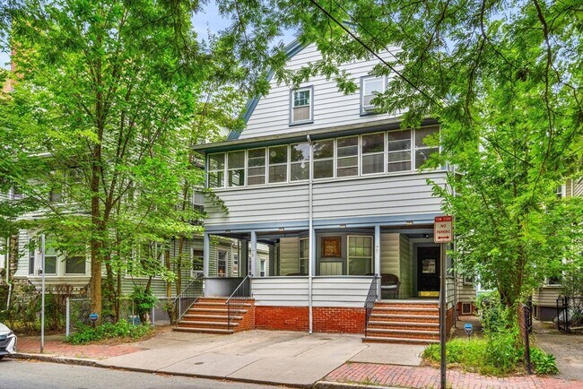 78 Dana St, Unit #1 in Cambridge, MA - Building Photo - Building Photo