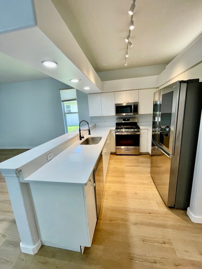 7409 Linden Ln in Sarasota, FL - Foto de edificio - Building Photo