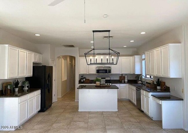 6857 S Birdie Way in Gilbert, AZ - Building Photo - Building Photo