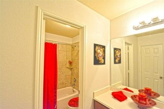 18339 All Oak Trail in Houston, TX - Building Photo - Building Photo