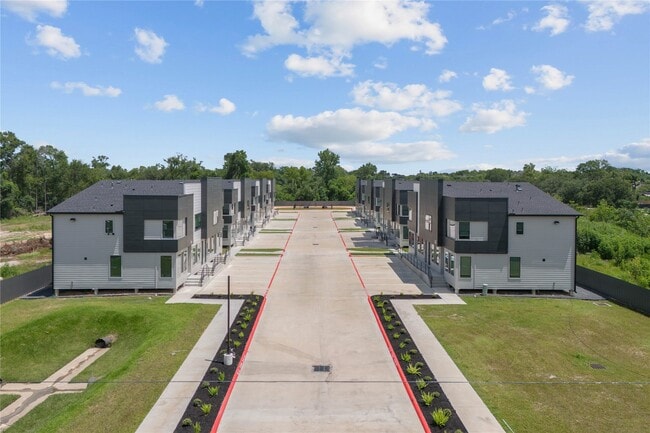 property at 3522 Mansfield St