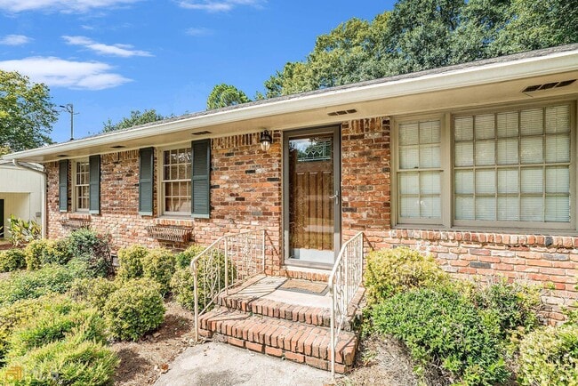 3730 Marlborough Dr in Tucker, GA - Building Photo - Building Photo