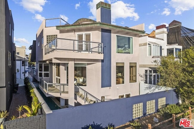 4611 Roma Ct in Los Angeles, CA - Building Photo - Building Photo