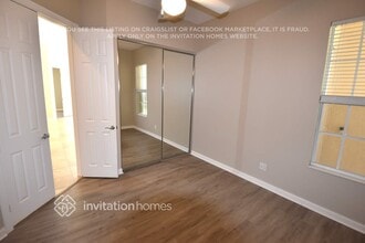 8233 Pine Cay Rd in Wellington, FL - Foto de edificio - Building Photo