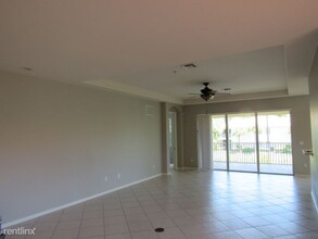 12851 Carrington Cir in Naples, FL - Building Photo - Building Photo