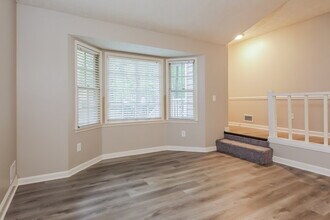 1019 River Stone Ct in Riverdale, GA - Building Photo - Building Photo